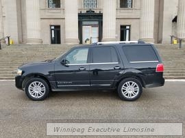 SUV - Lincoln Navigator for 6 Passengers
